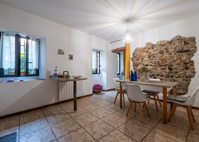 La Corte 1813 Mxp Maggiore Leonardo * 카스텔레토소프라티시노